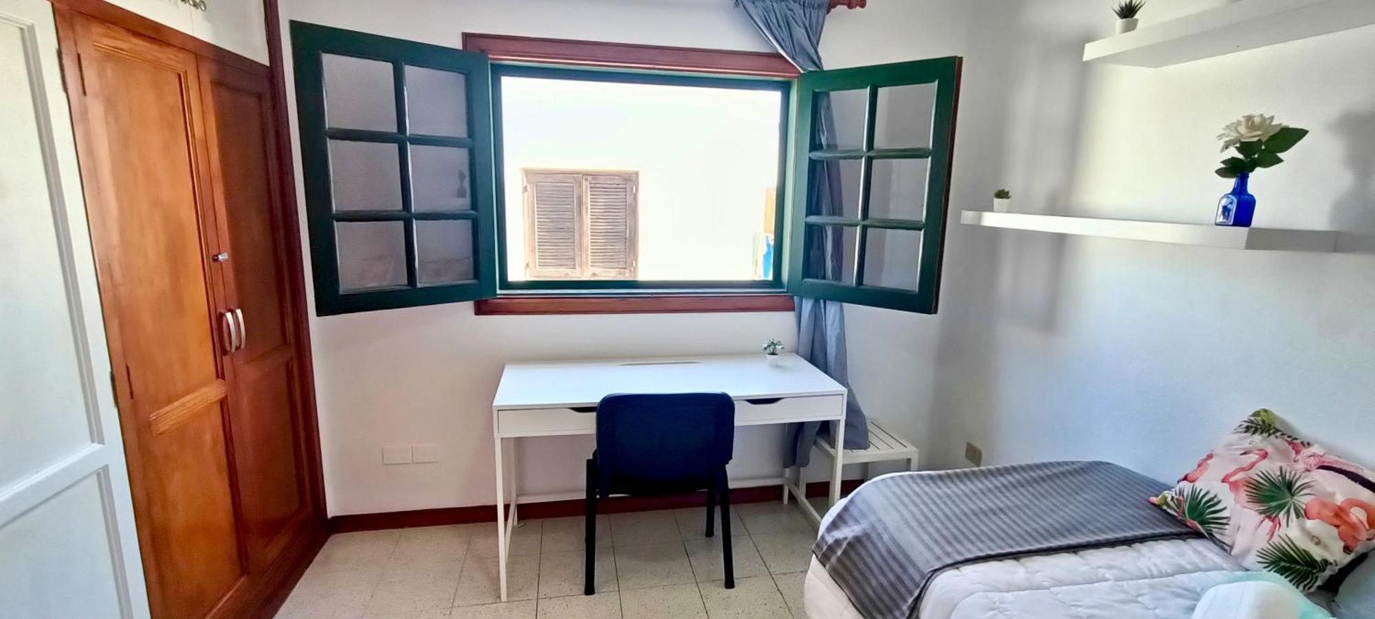 Apartamento Antosol Playa Honda  Bilik gambar